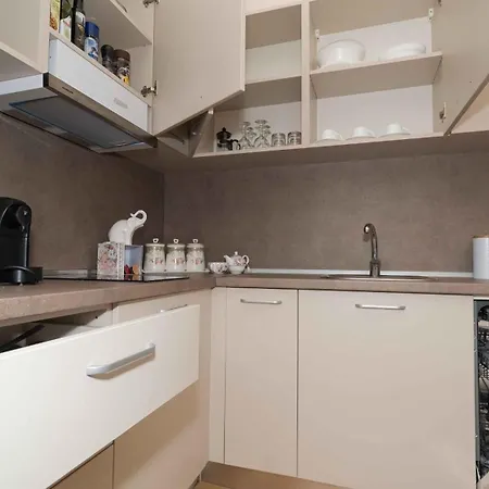 Burgas Residence 610 * بورغاس